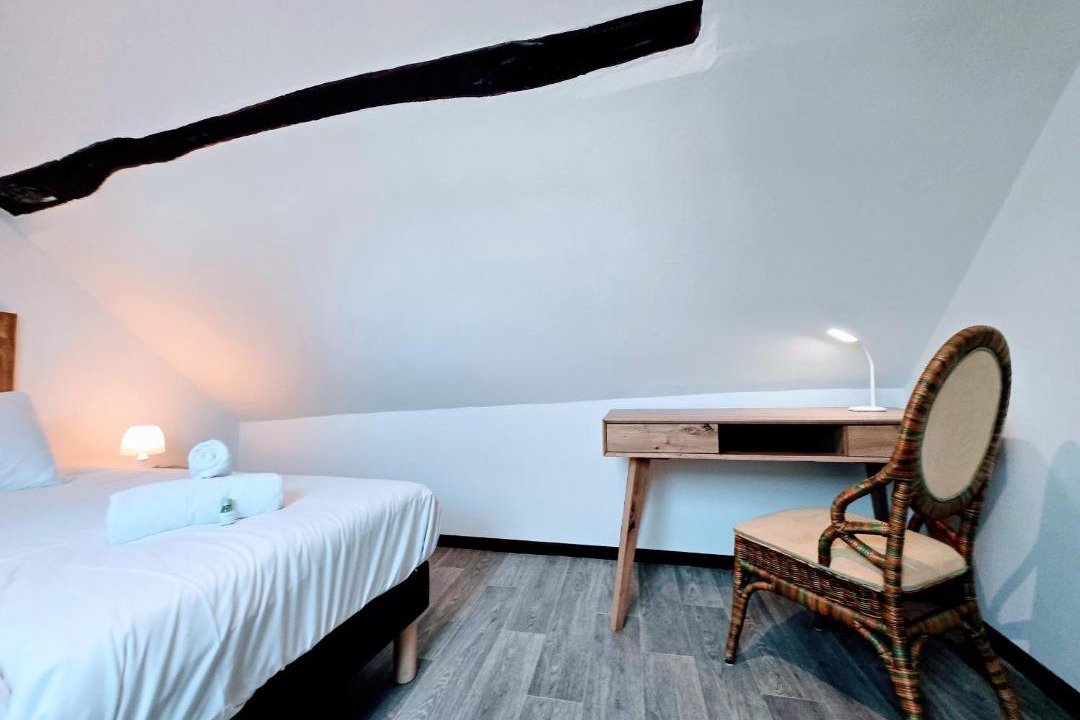 Photo of Bedroom in Saint-Bris-le-Vineux