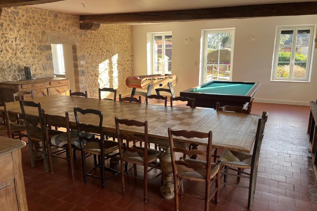 Photo of Others in Uxeau