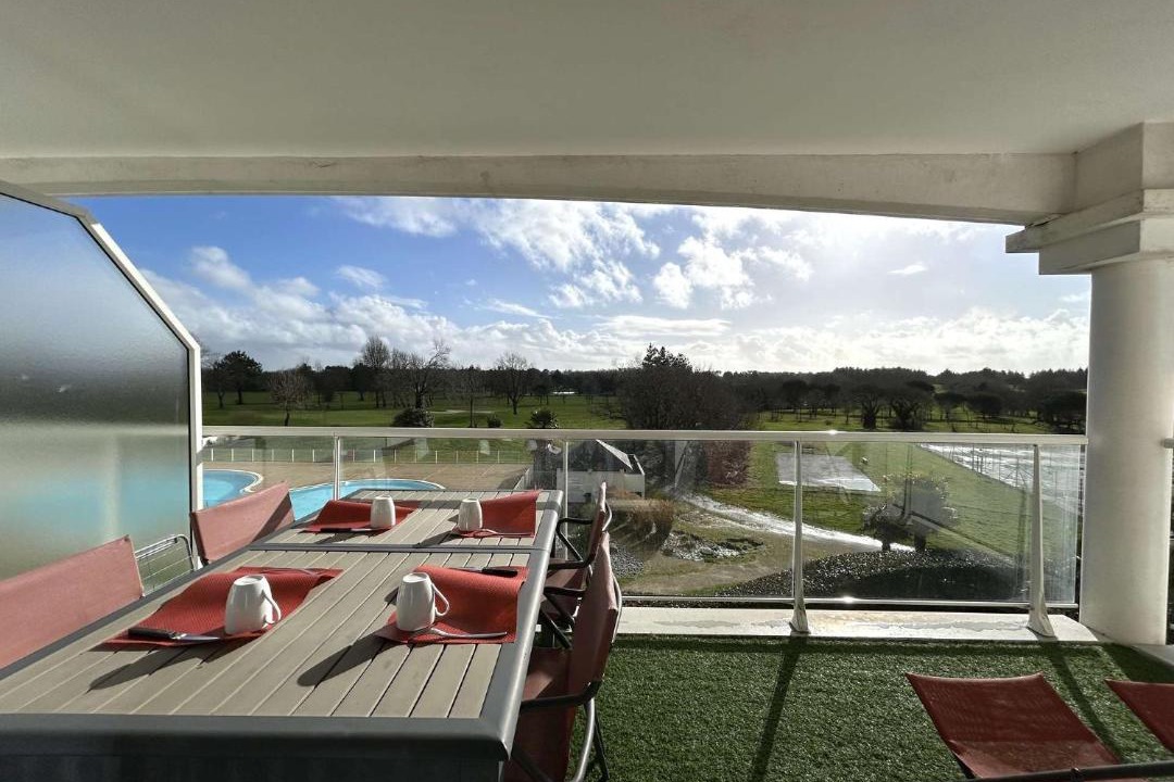 Photo of Patio Balcony in L'Aiguillon-sur-Vie