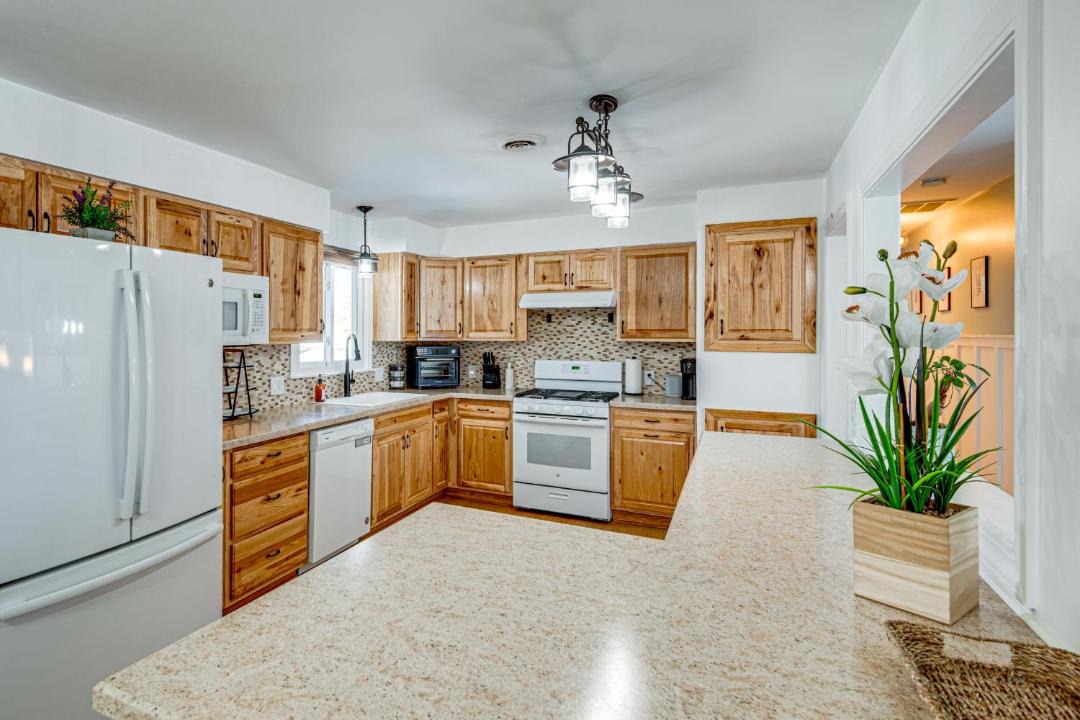 Photo of Kitchen in Lake in the Hills