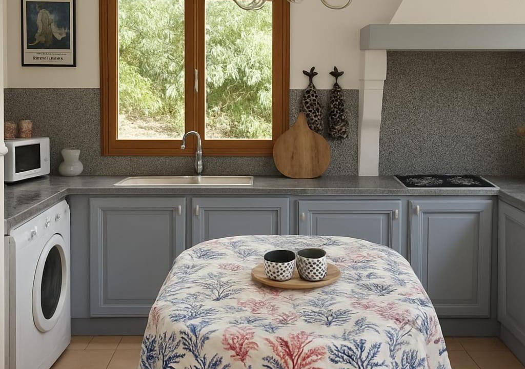 Photo of Others in Letia