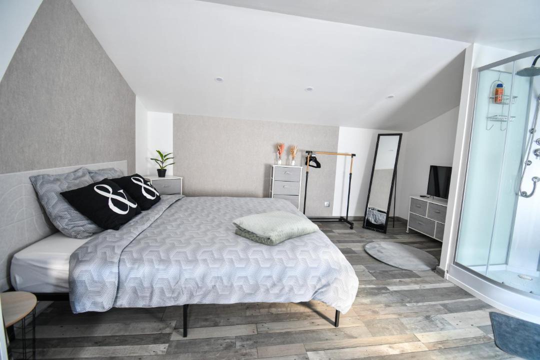Photo of Bedroom in Saint-Dizier