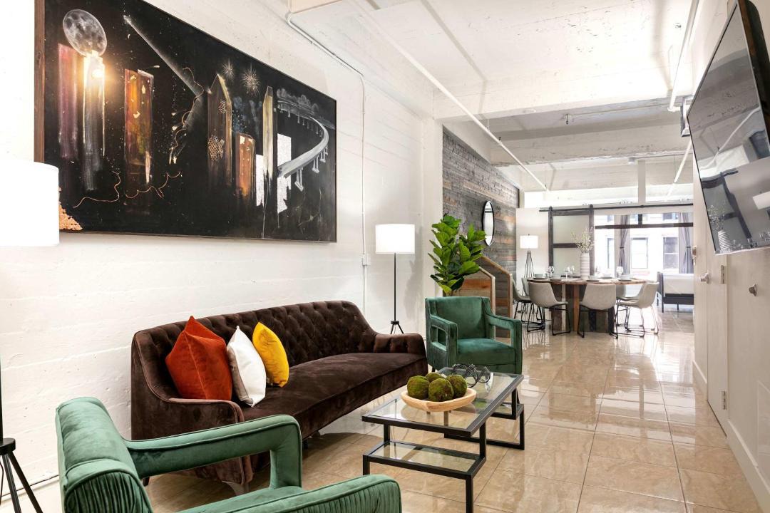 Photo of Livingroom in Gaslamp Quarter