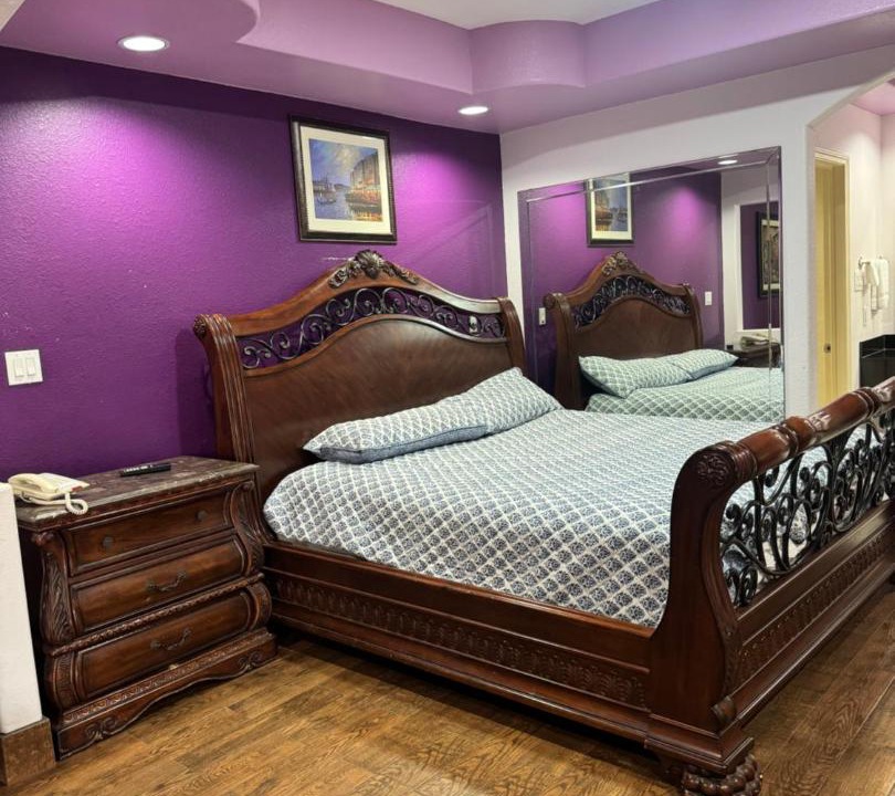 Photo of Bedroom in Willow Meadows/Willowbend Area