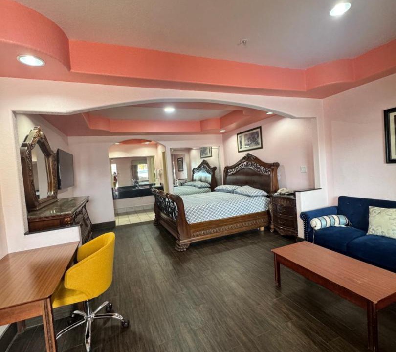 Photo of Bedroom in Willow Meadows/Willowbend Area
