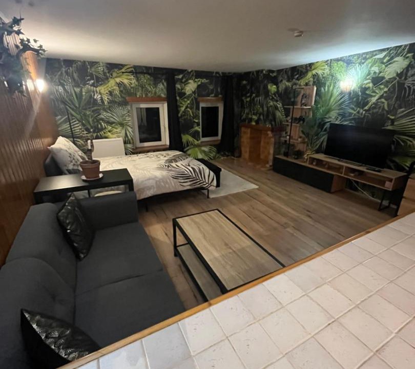 Photo of Others in Saales