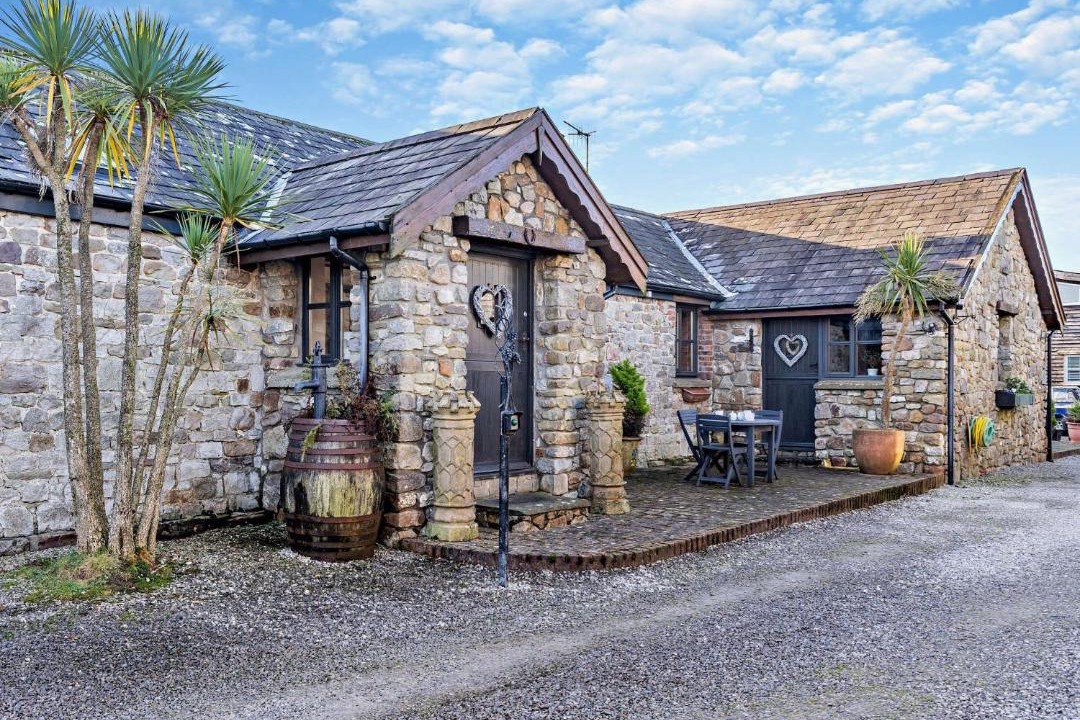 Photo of Others in Crynant