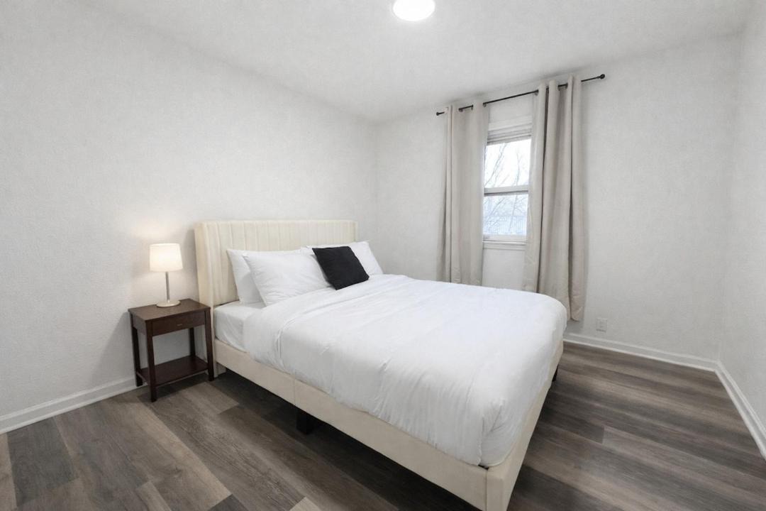 Photo of Bedroom in Gardner