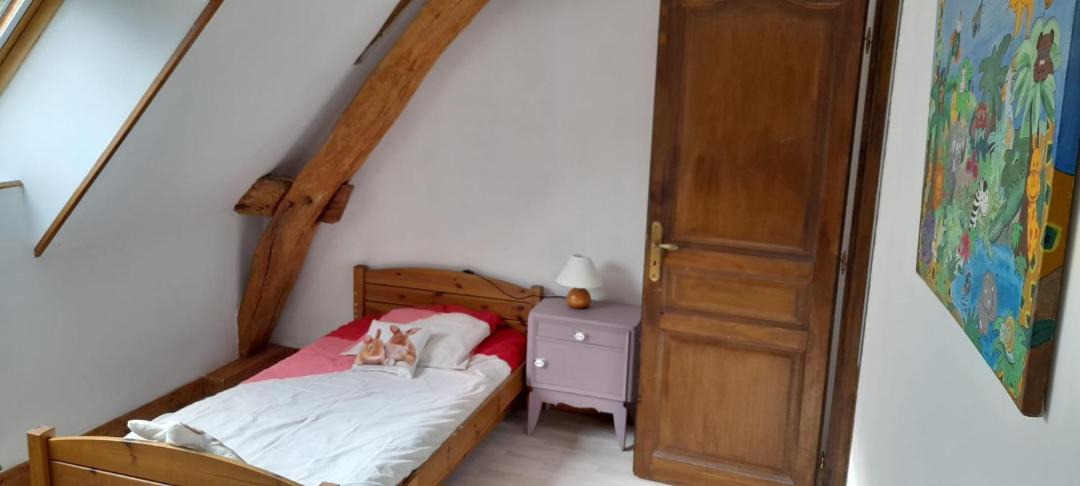 Photo of Bedroom in Druyes-les-Belles-Fontaines