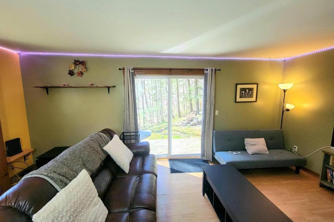Photo of Livingroom in Warren