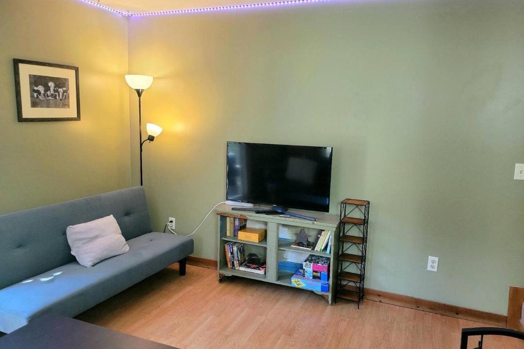 Photo of Livingroom in Warren
