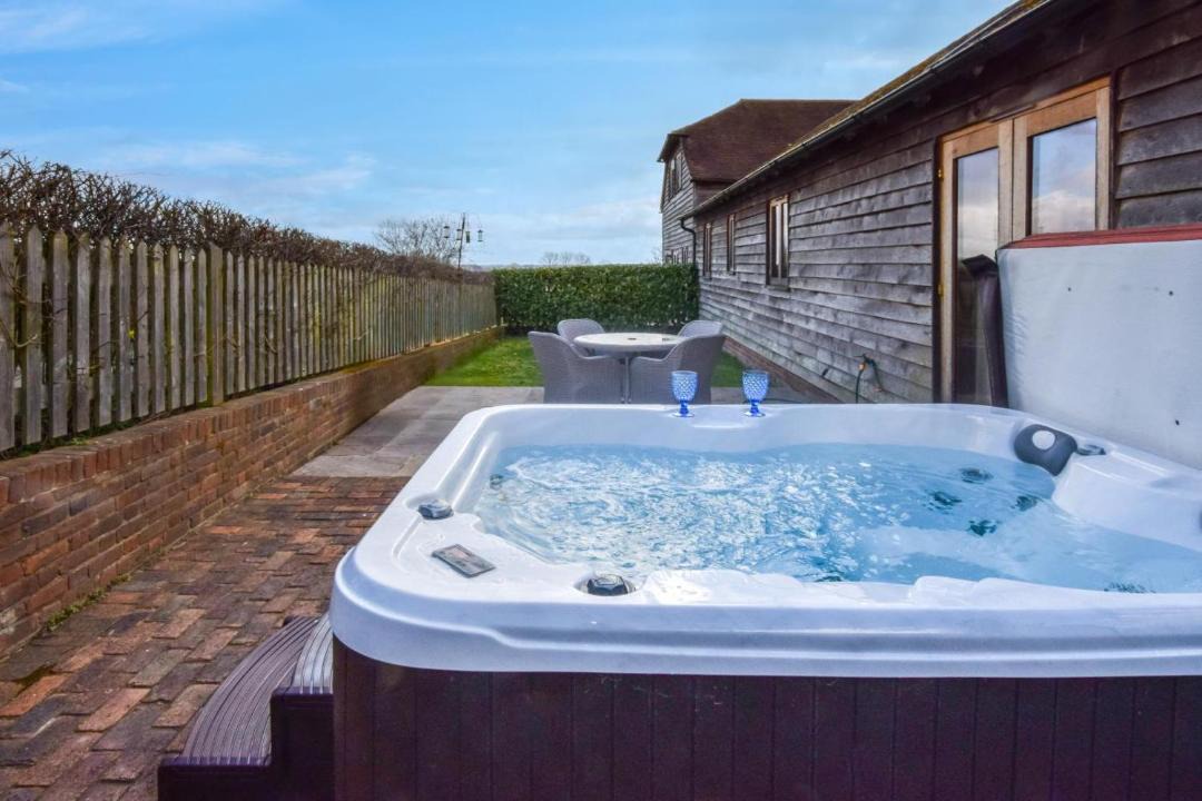 Photo of Others in Stone in Oxney