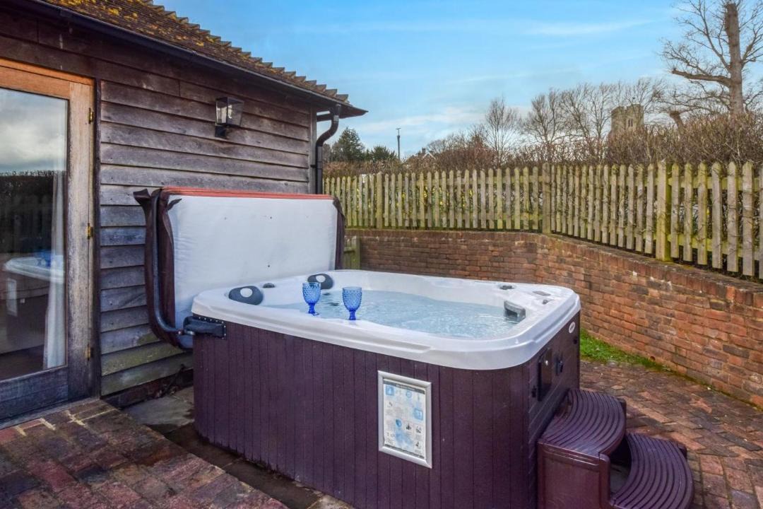 Photo of Others in Stone in Oxney