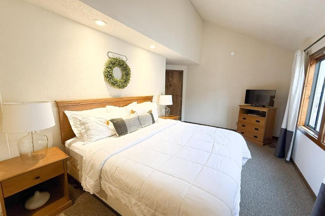 Photo of Bedroom in Osage Beach