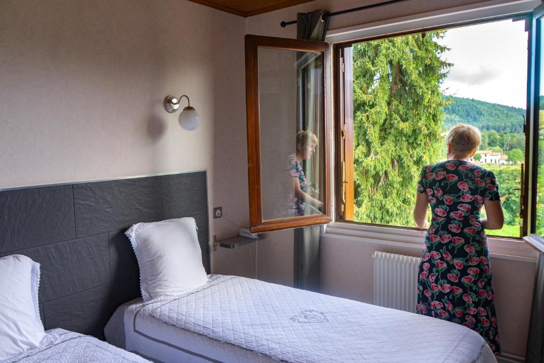 Photo of Others in Noiretable