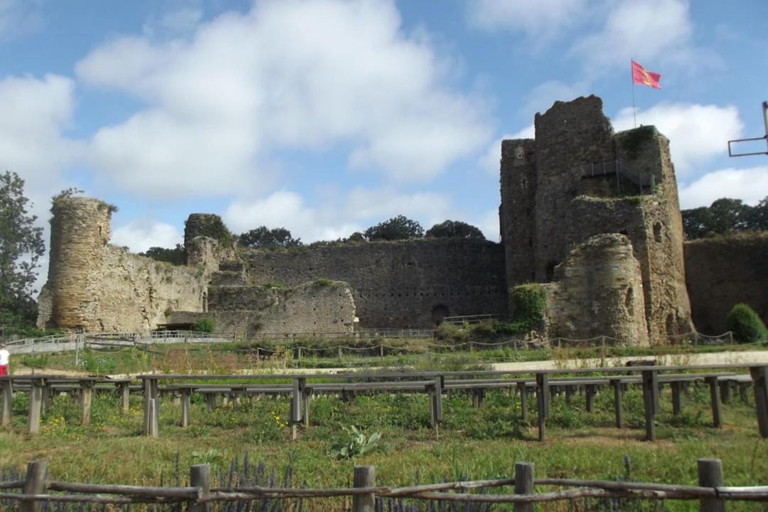 Photo of Others in Grosbreuil