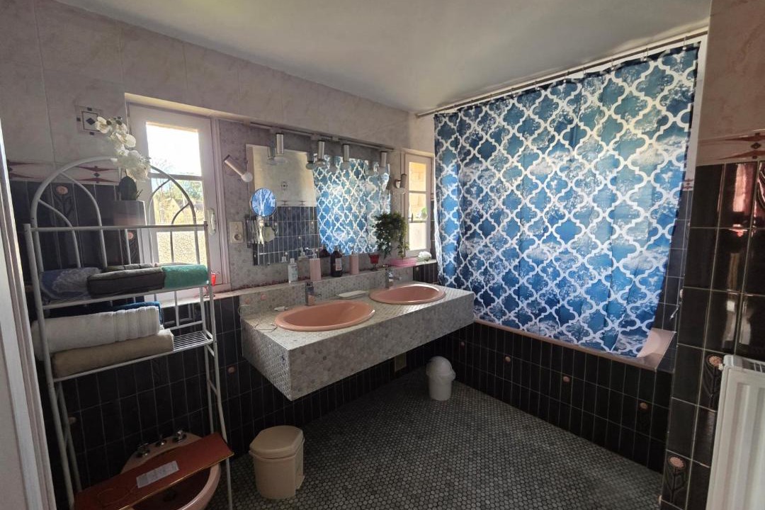 Photo of Bathroom in Couze-et-Saint-Front