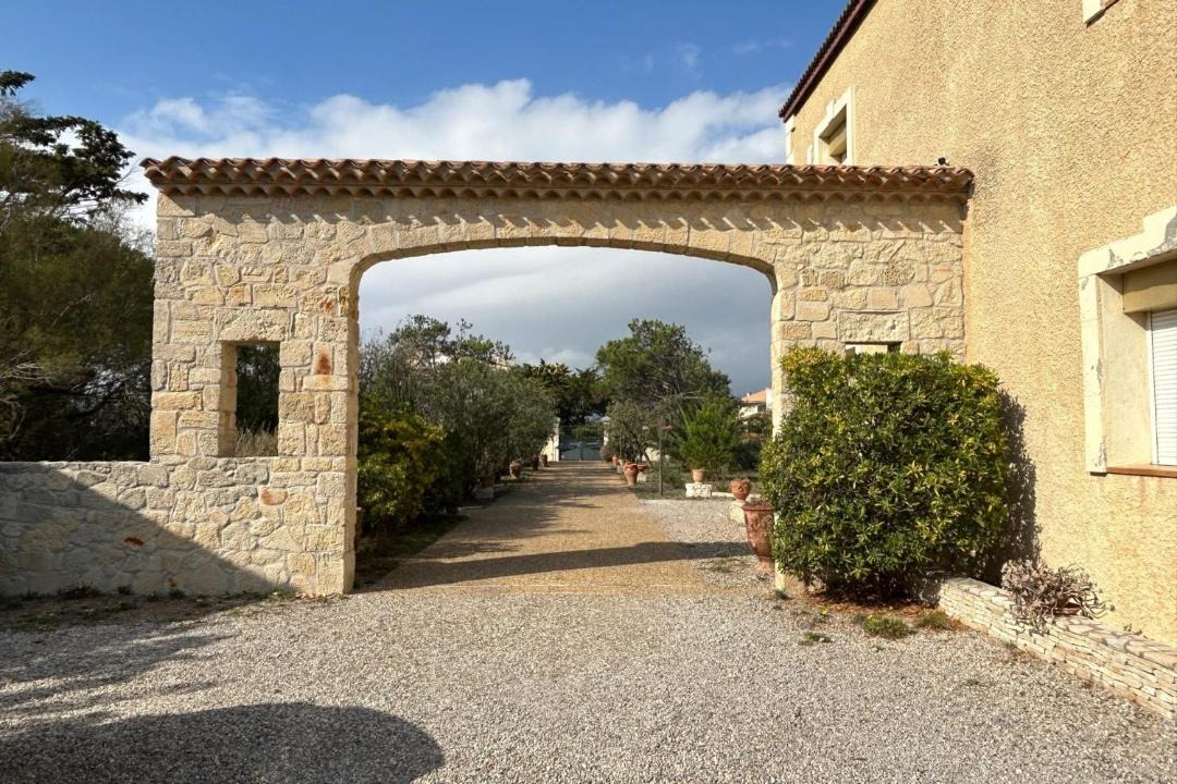 Photo of Others in Frontignan