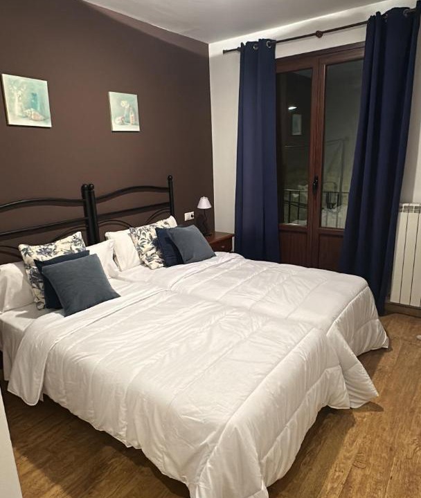 Photo of Bedroom in Tardienta