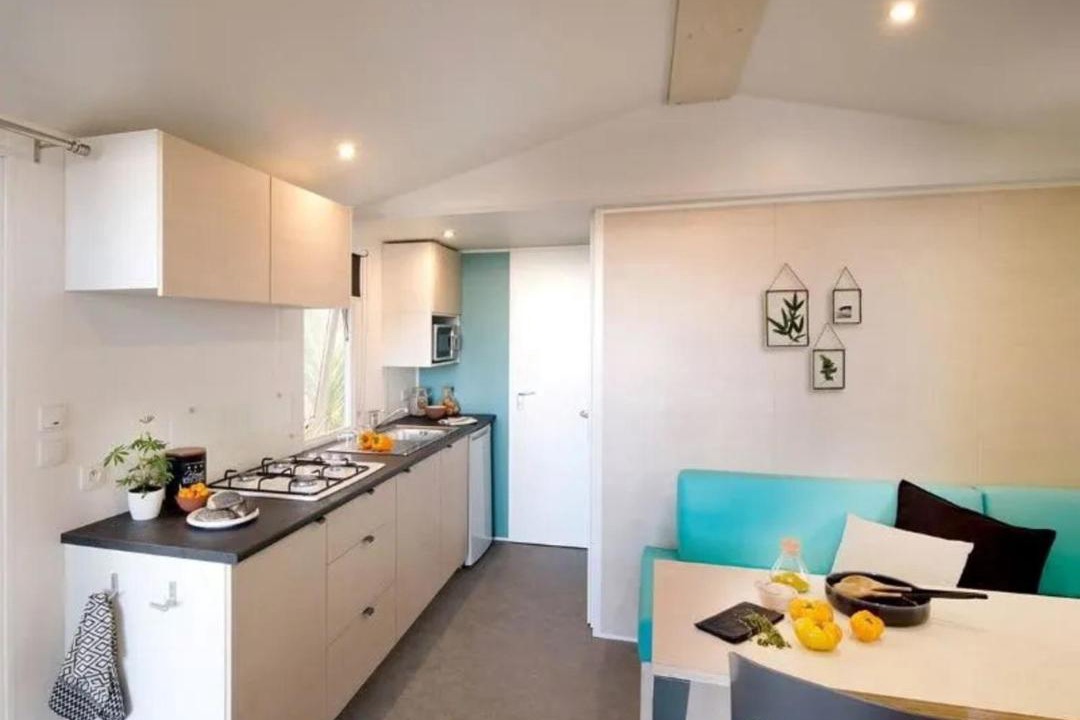 Photo of Kitchen in Saint-Paul-en-Born