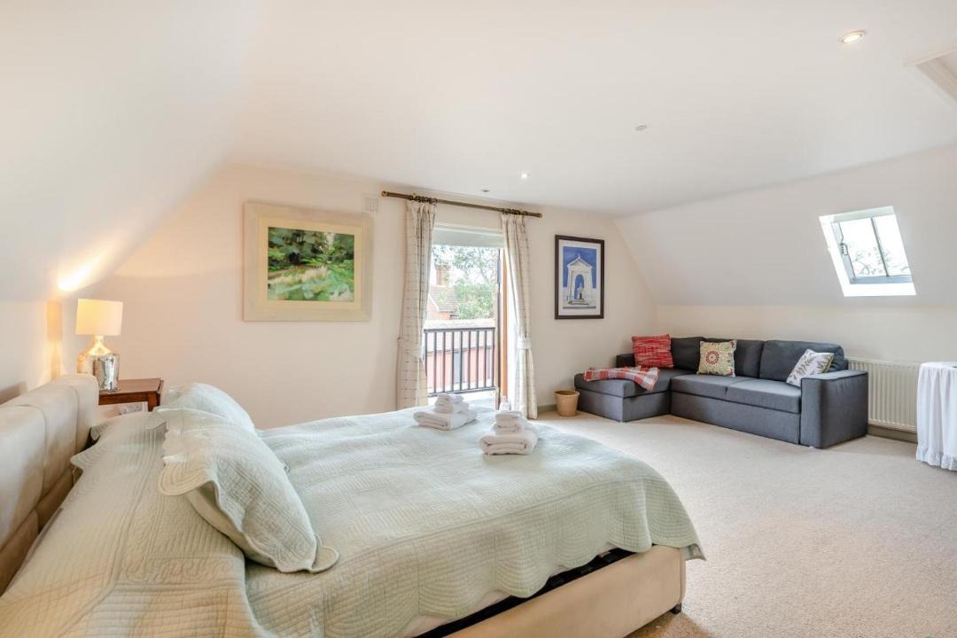 Photo of Others in Sudbourne