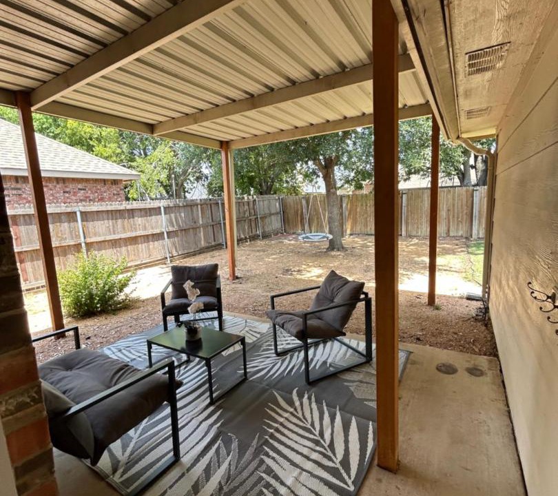 Photo of Patio Balcony in Elmo