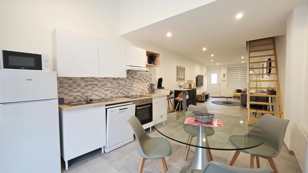 Photo of Kitchen in Bourbourg