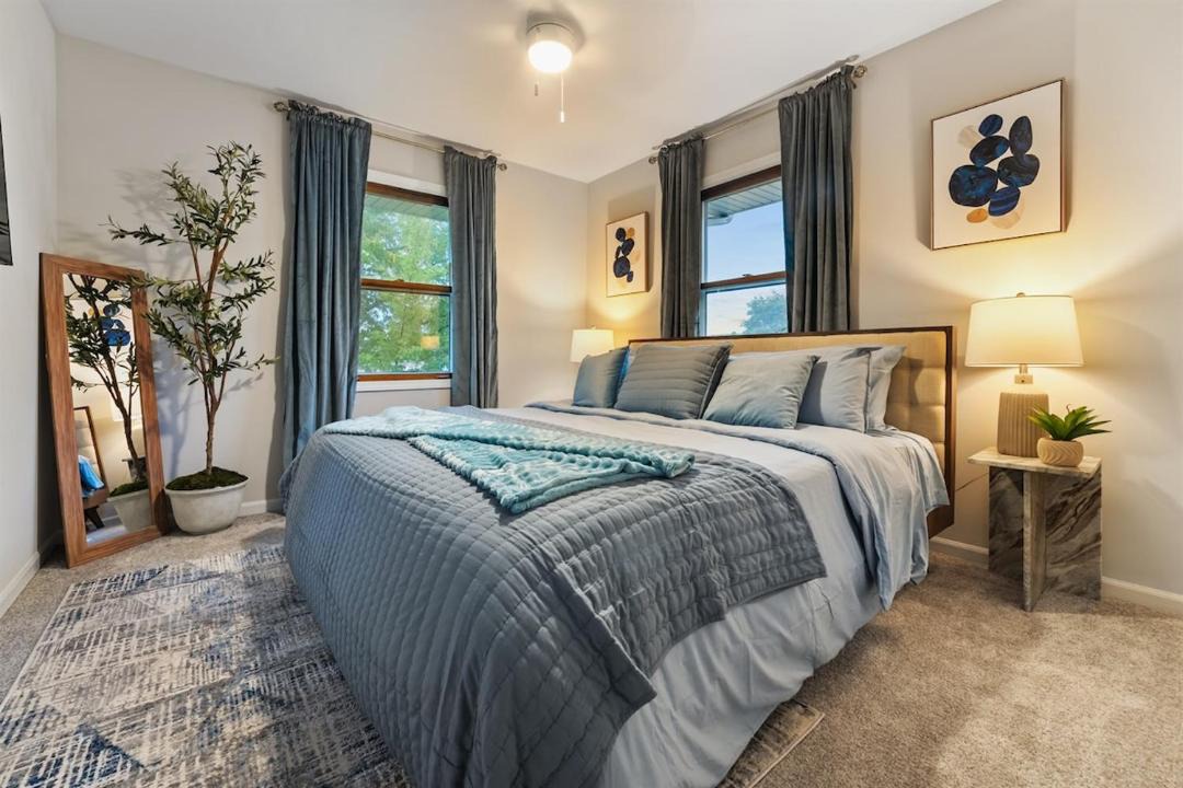 Photo of Bedroom in Fox Valley