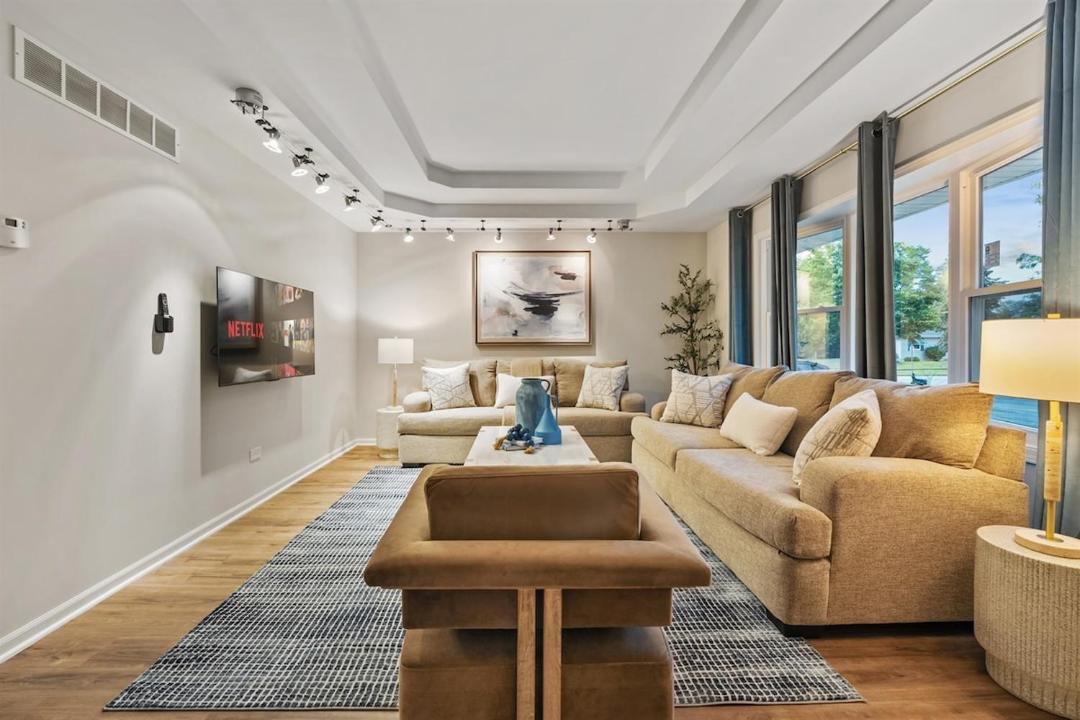 Photo of Livingroom in Fox Valley