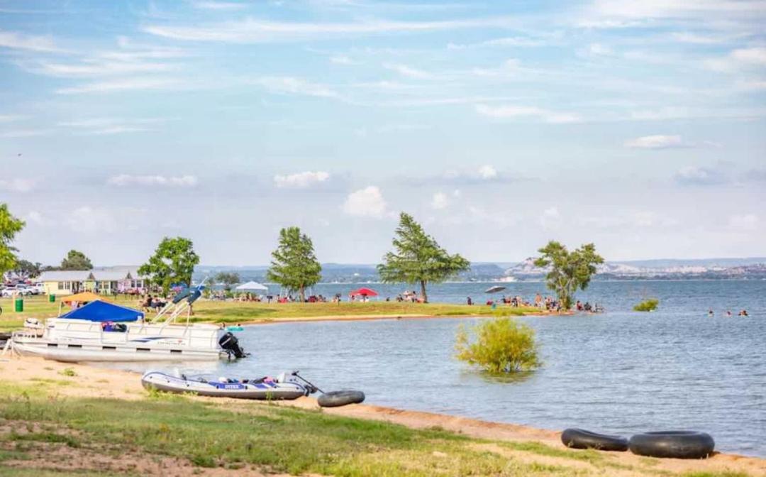 Photo of Others in Buchanan Dam