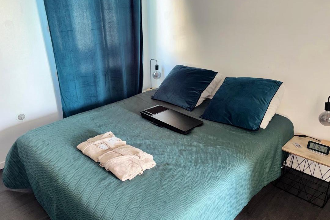 Photo of Bedroom in Liancourt