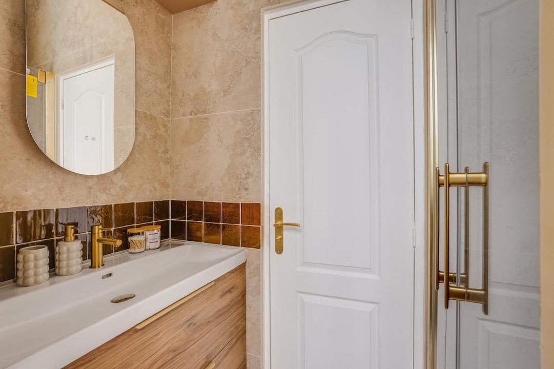 Photo of Bathroom in Saint-Mande