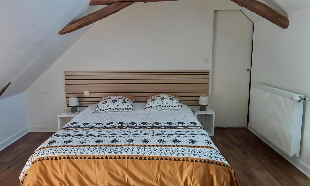 Photo of Bedroom in Avoise