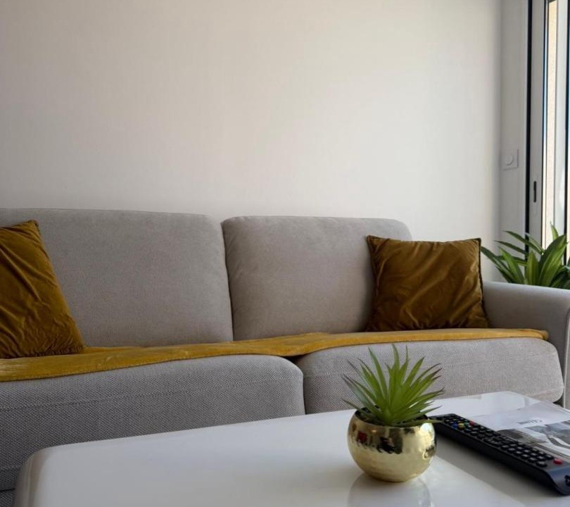 Photo of Livingroom in Alixan