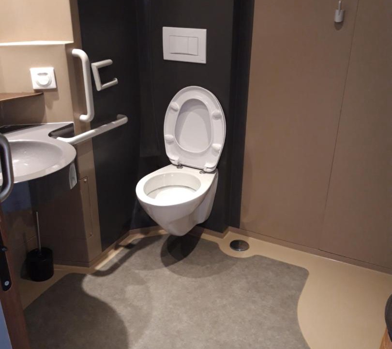 Photo of Bathroom in Fougax-et-Barrineuf