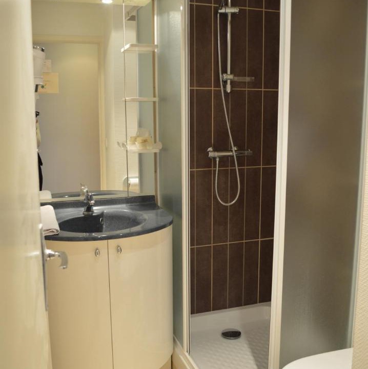 Photo of Bathroom in Sille-le-Guillaume