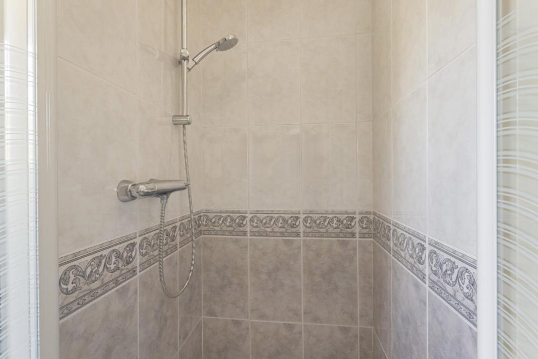 Photo of Bathroom in Lezignan-Corbieres