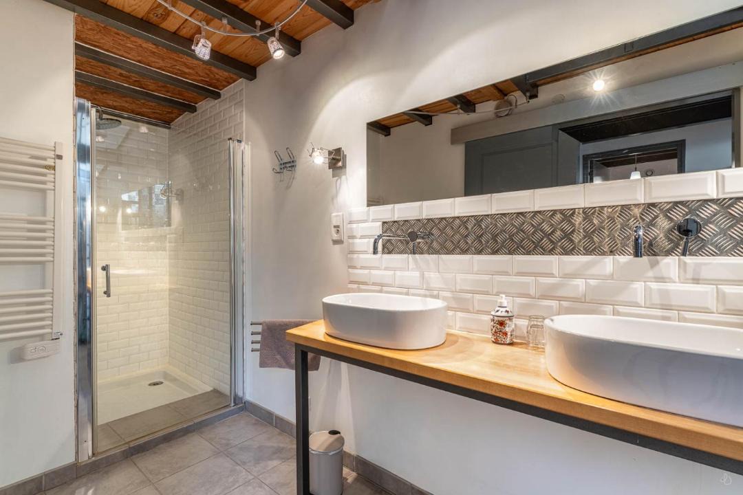 Photo of Bathroom in Severac-l'Eglise