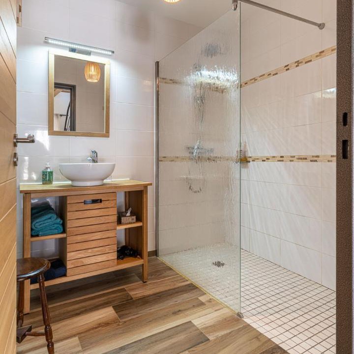 Photo of Bathroom in Severac-l'Eglise