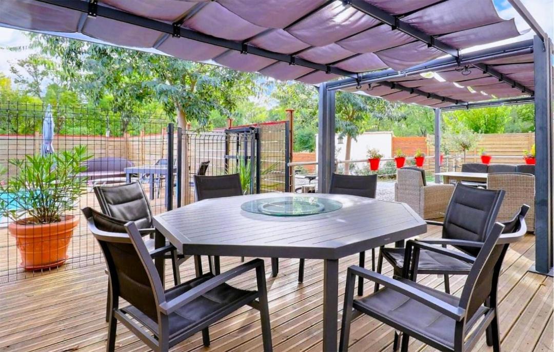 Photo of Patio Balcony in Berrias-et-Casteljau
