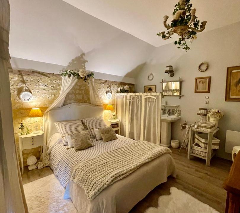 Photo of Bedroom in Mauves-sur-Huisne