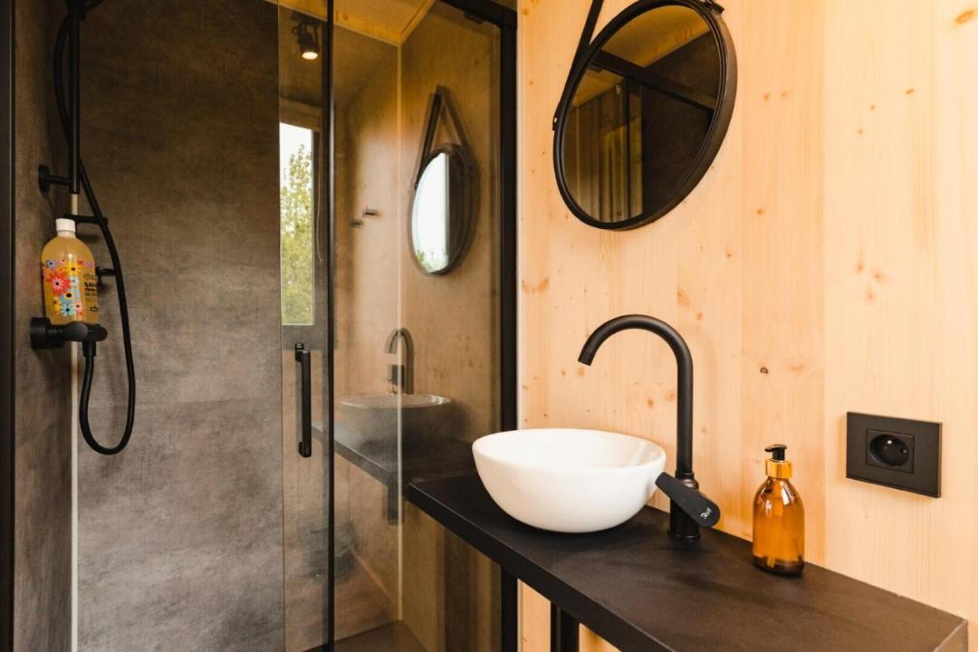 Photo of Bathroom in Saint-Etienne-la-Thillaye