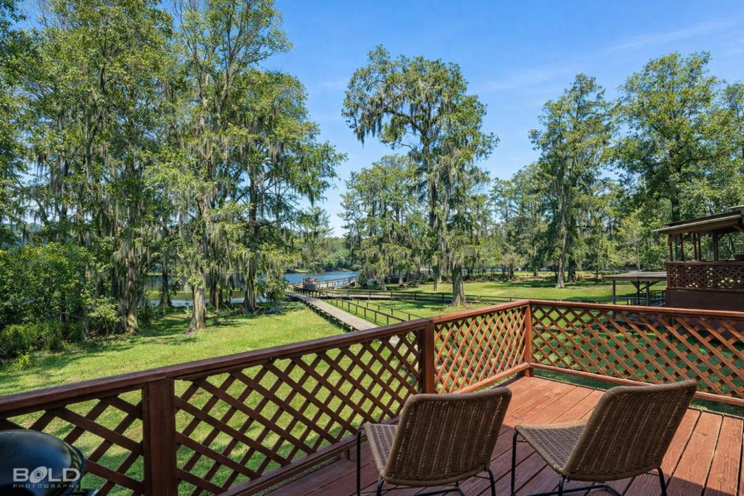 Photo of Patio Balcony in Uncertain