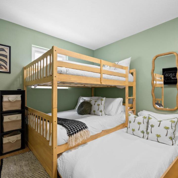 Photo of Bedroom in Largo