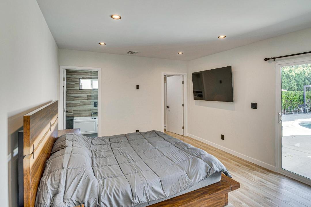 Photo of Bedroom in Burbank