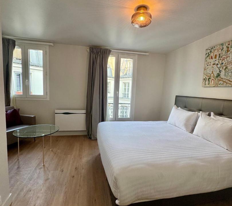 Photo of Bedroom in Clignancourt