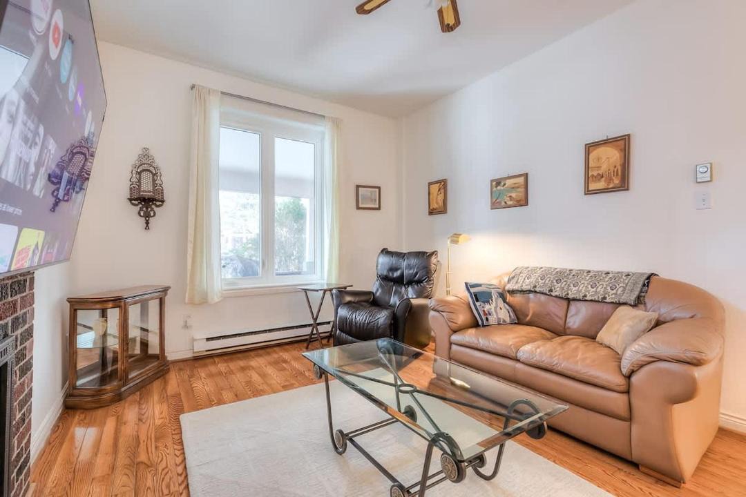 Photo of Livingroom in High Park North