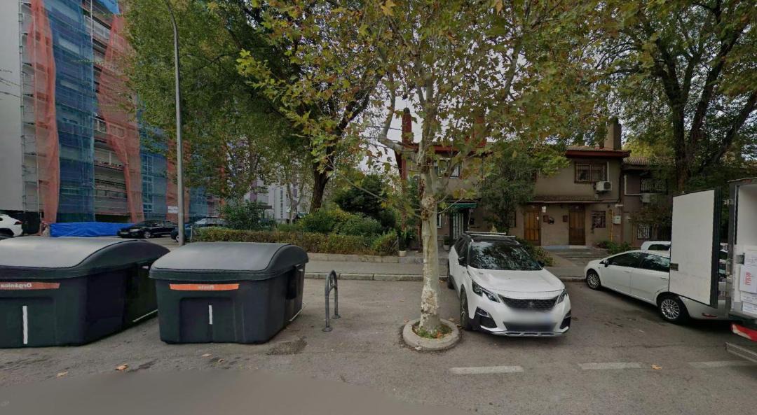 Photo of Others in Usera