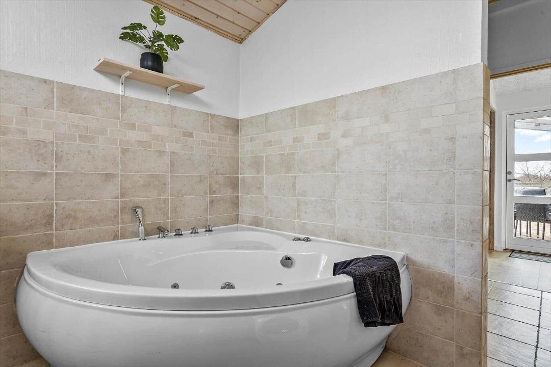 Photo of Bathroom in Lihme