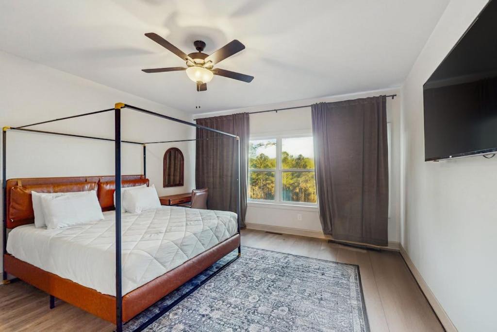 Photo of Bedroom in Ellijay
